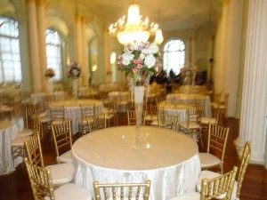 dining arrangement